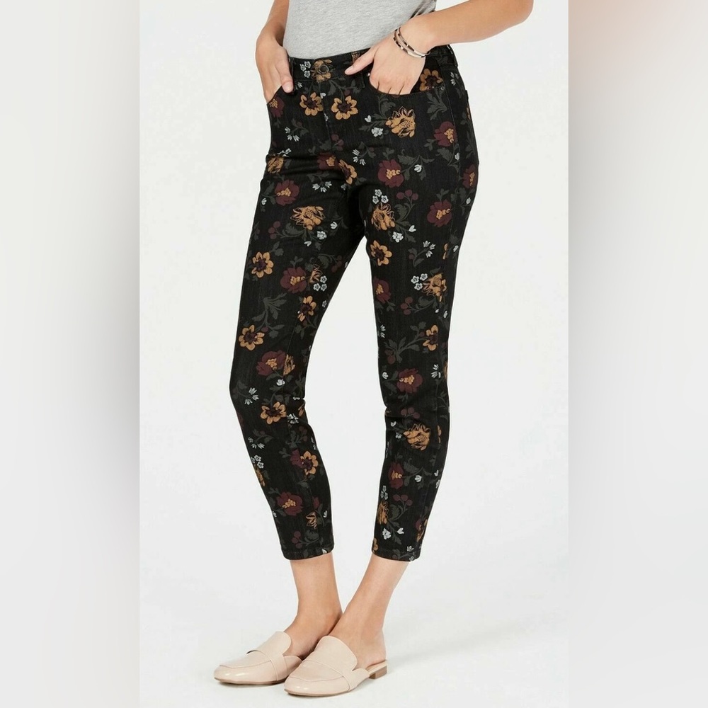 Women’s charter club capri pants 16